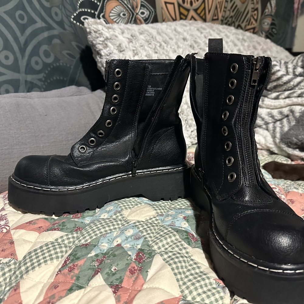 Black Leather Women's Boots